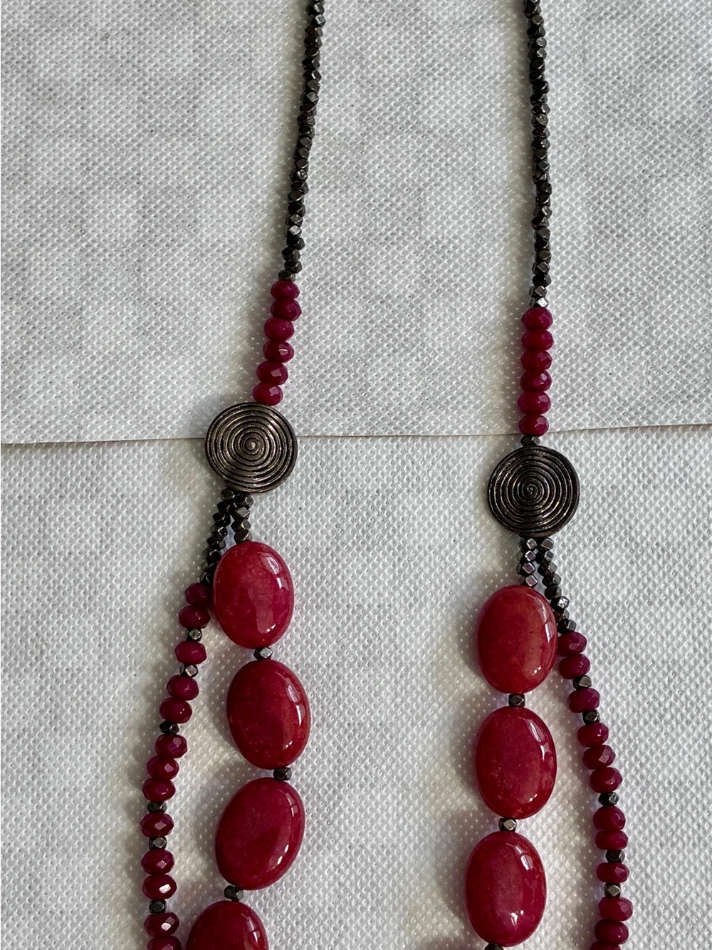 Red Stone Beaded Double-Strand Women's Necklace - Unbranded